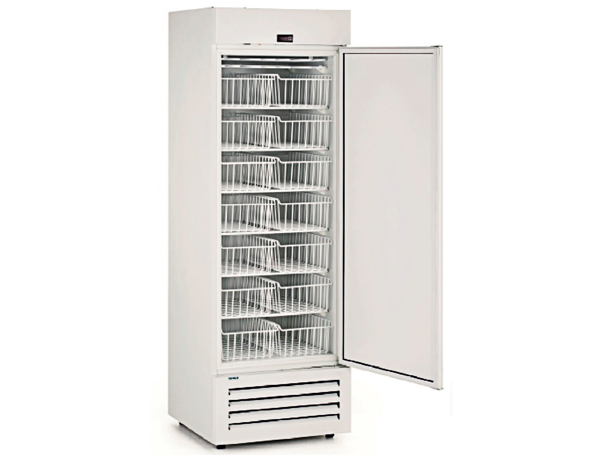 CONGELADOR-VERTICAL-CON-14-CESTAS-CVL070PO-CLIMA-HOSTELERÍA.jpg